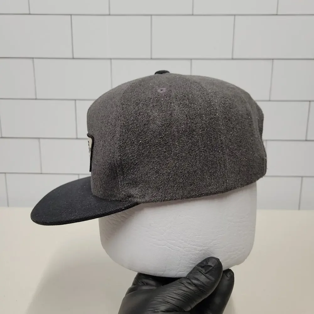 Vans Off The Wall Classic Patch Wool Blend Black Gray Snapback Hat Cap